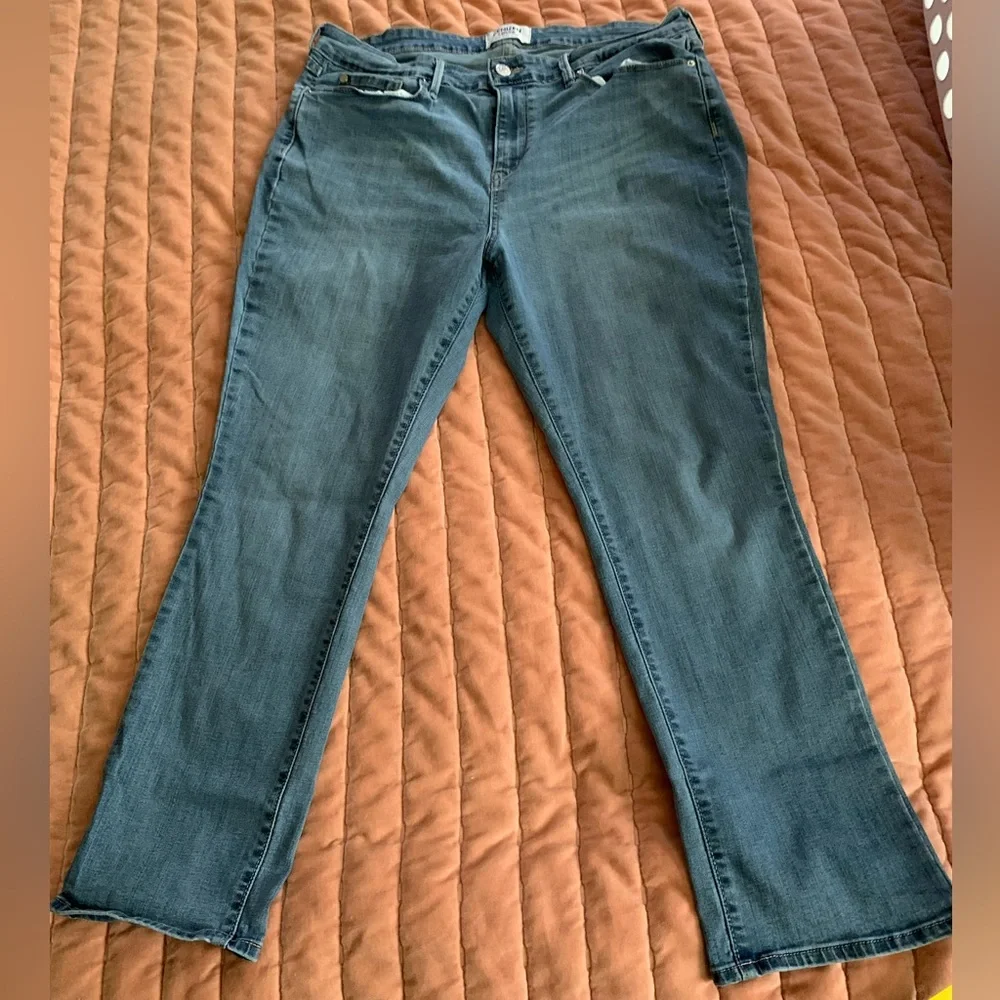 Denizen Levi Mid Rise - Picture 1 of 6